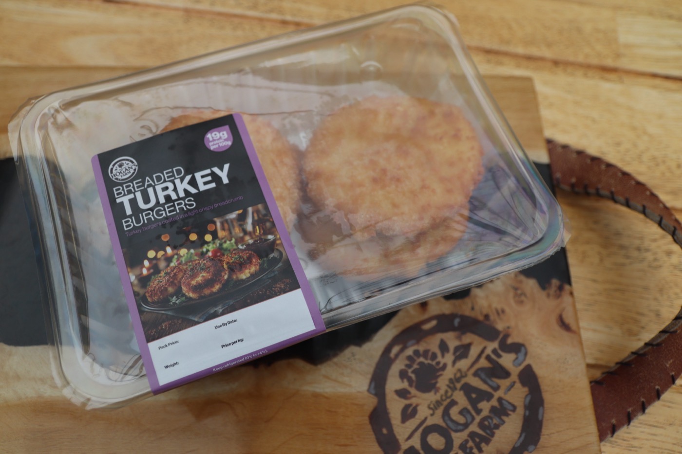 Hogan’s Farm breaded turkey burgers pack